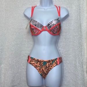 NWT SET Maaji Two Piece Swimsuit Bikini